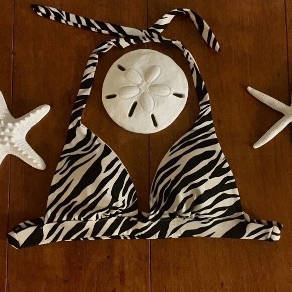 🛍Victoria’s Secret swimsuit top size small - Picture 2 of 4